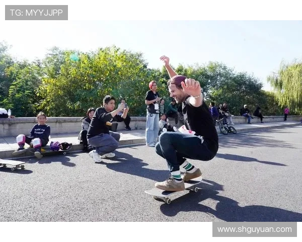 重庆滑板队在城市马拉松中的精彩表现与比赛经验分享